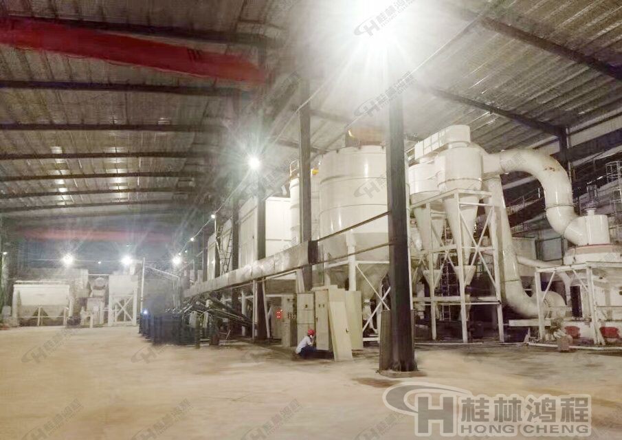 滑石粉，滑石粉碎設(shè)備，磨粉設(shè)備，磨粉機(jī)，雷蒙機(jī)