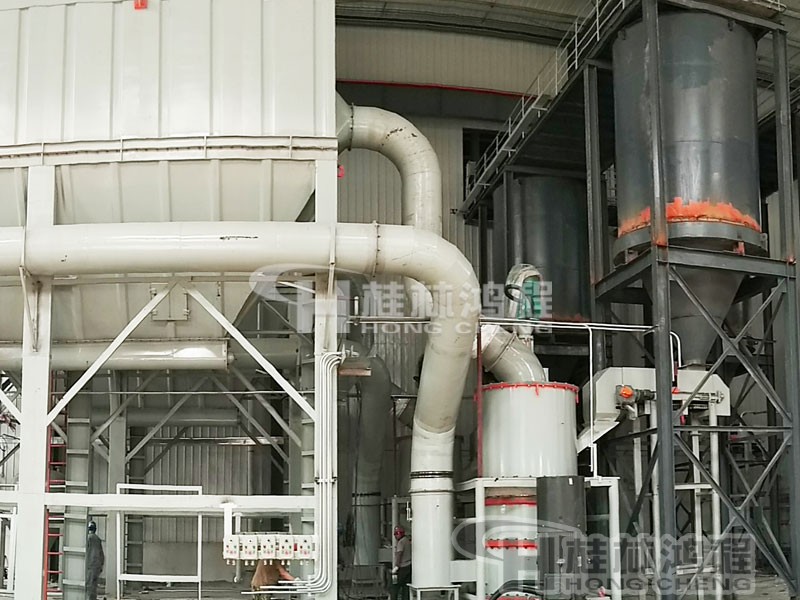 HCH1395超細(xì)環(huán)輥磨粉機(jī)(325目~2500目) HCH1395超細(xì)環(huán)輥磨粉機(jī)(325目~2500目)